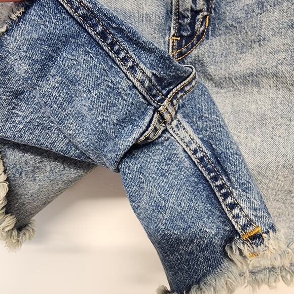 Banana Republic High Rise Cutoff Denim Shorts Size 31 (32-34") Distressed Ripped - Picture 5 of 9